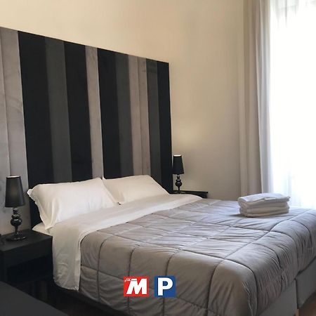 Motta Palace Apartments & Rooms Мотта-Сант'Анастазія Екстер'єр фото