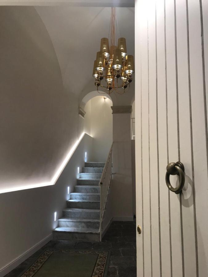 Motta Palace Apartments & Rooms Мотта-Сант'Анастазія Екстер'єр фото